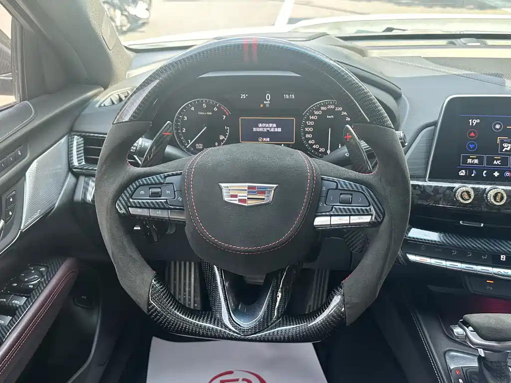 Cadillac CT4 — фото 9