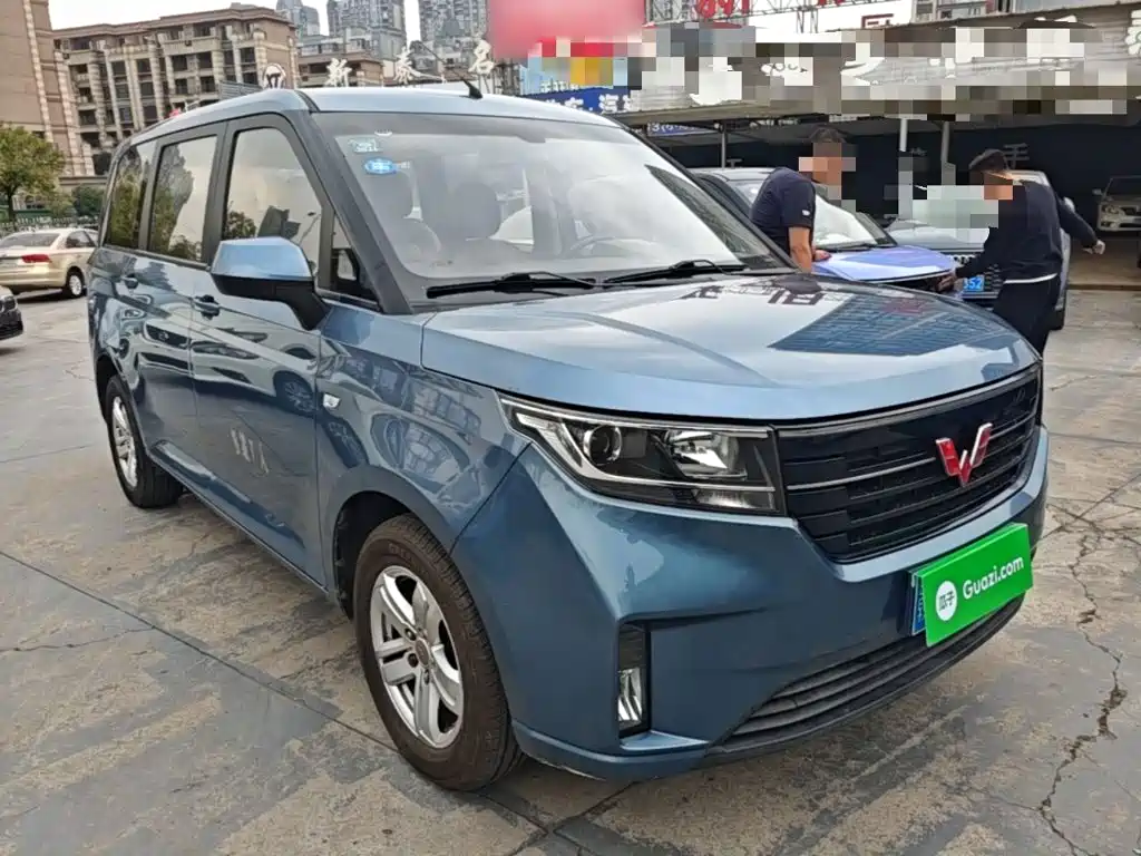 Wuling Hongguang PLUS — фото 3