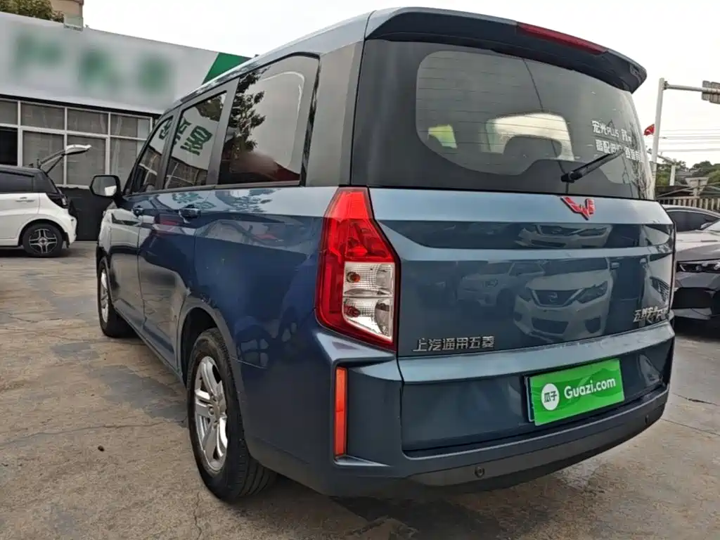 Wuling Hongguang PLUS — фото 4