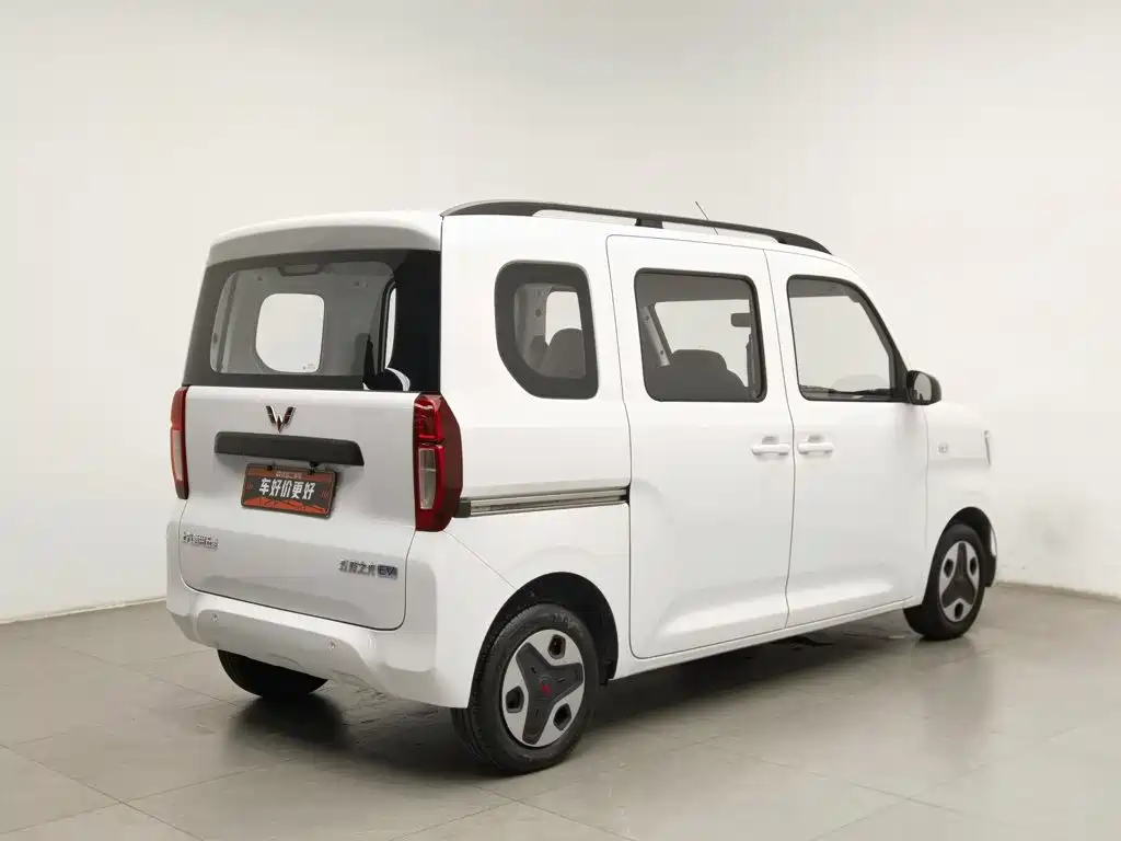 Wuling Zhiguang EV — фото 2