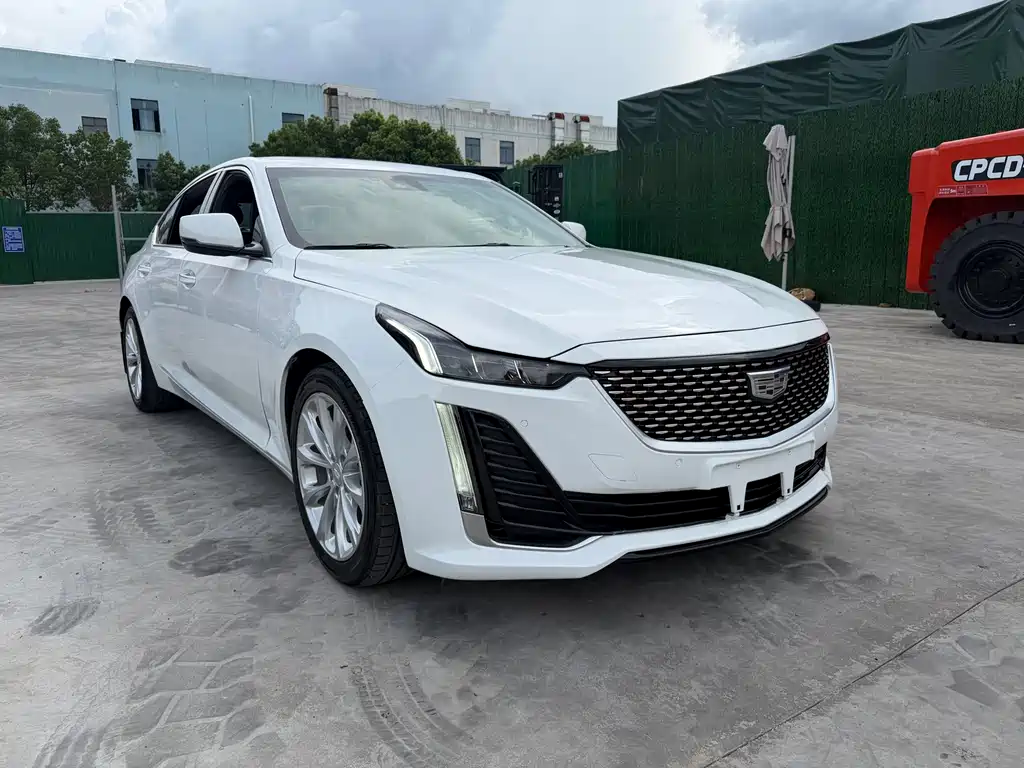 Cadillac CT5 — фото 2
