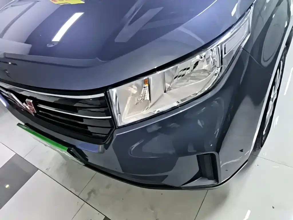 Wuling Hongguang PLUS — фото 23