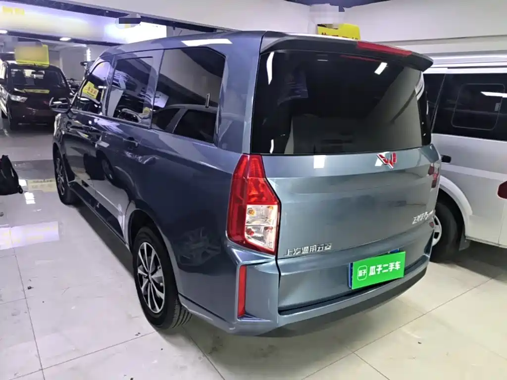 Wuling Hongguang PLUS — фото 4
