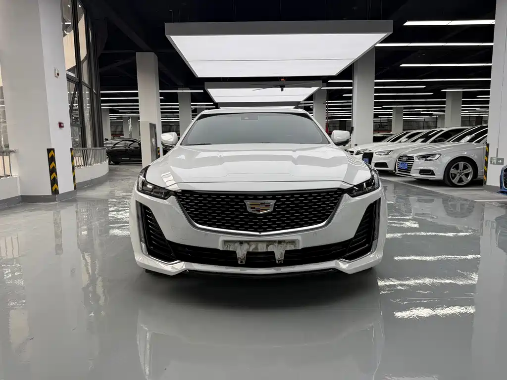 Cadillac CT5 — фото 2