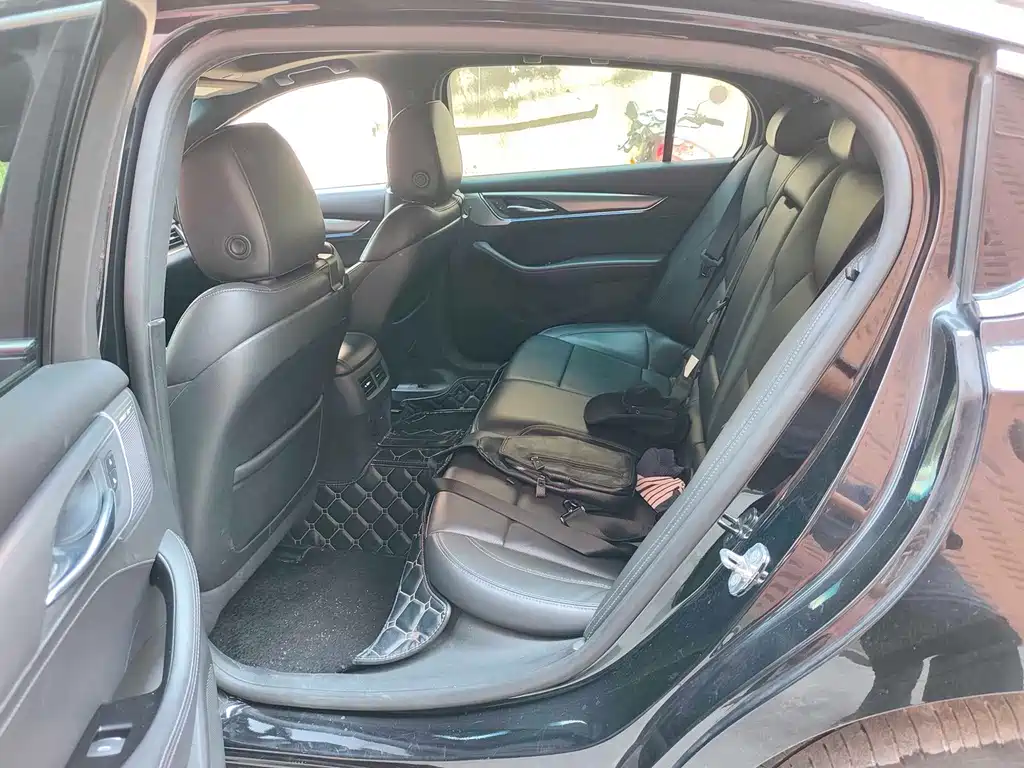 Cadillac CT5 — фото 4