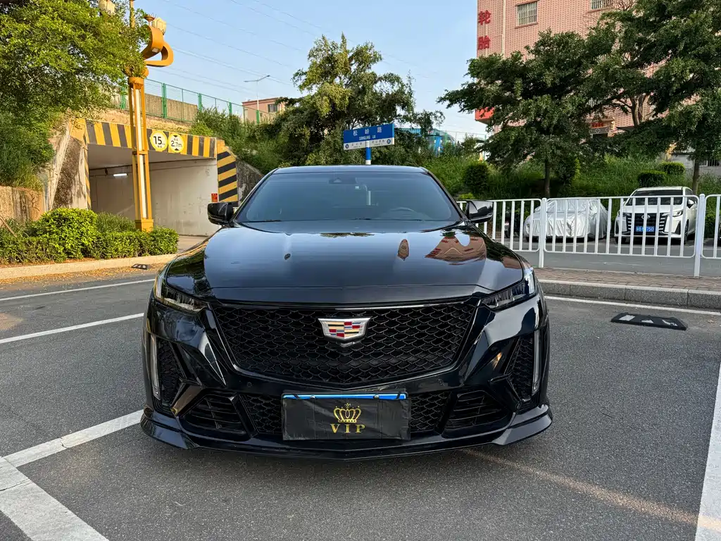 Cadillac CT5 — фото 2
