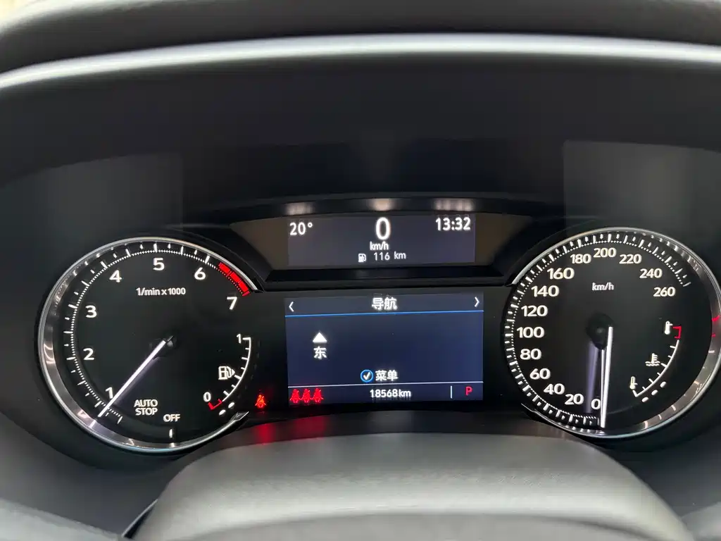Cadillac CT4 — фото 11