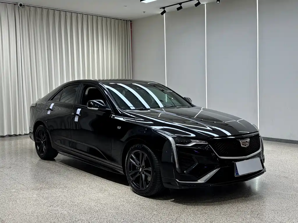 Cadillac CT4 — фото 3