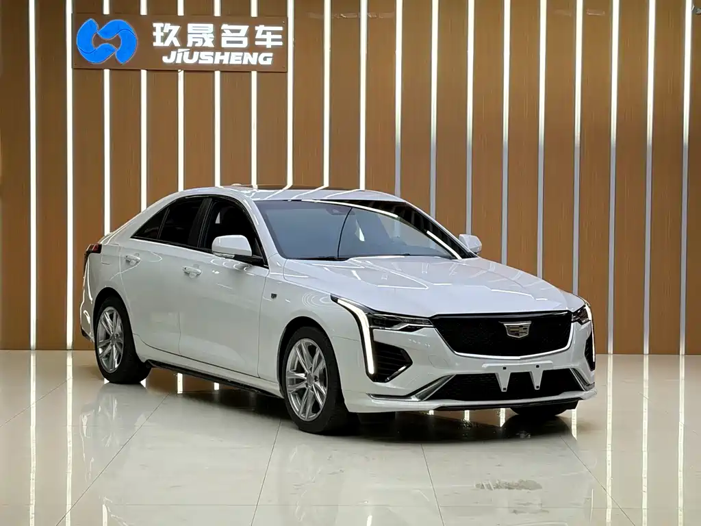Cadillac CT4 — фото 3