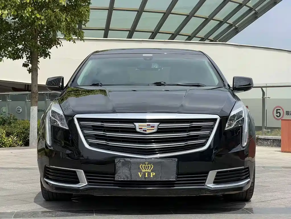 Cadillac XTS — фото 2
