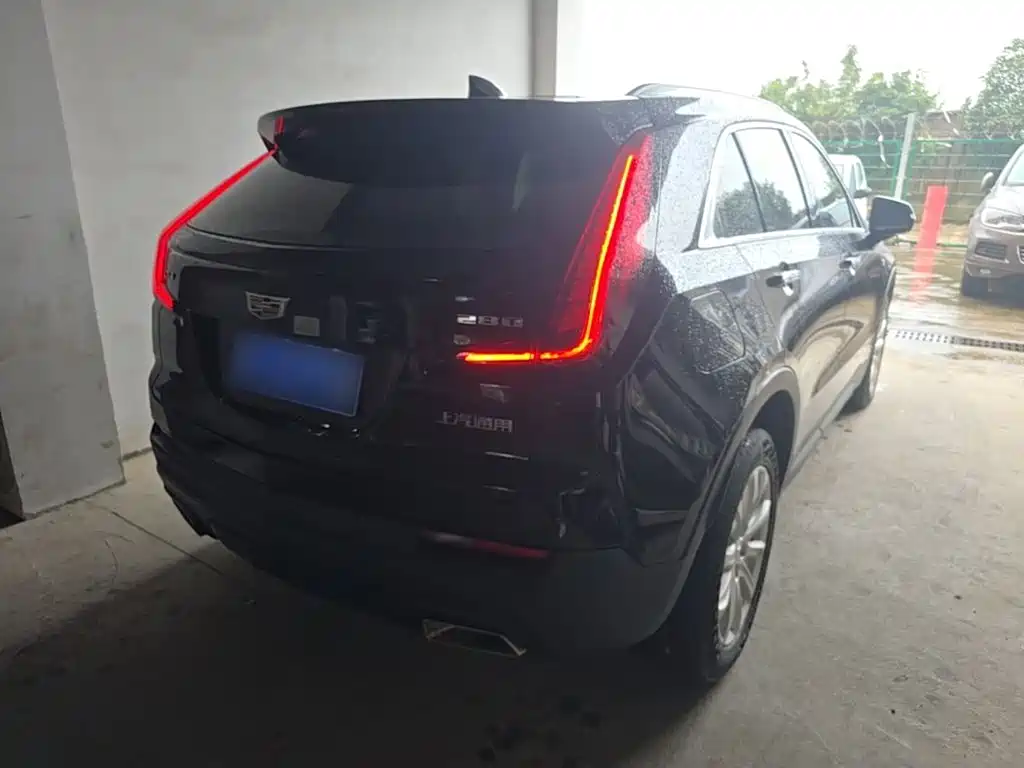 Cadillac XT4 — фото 7
