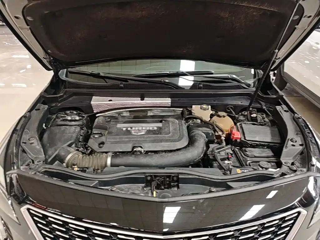 Cadillac XT4 — фото 20