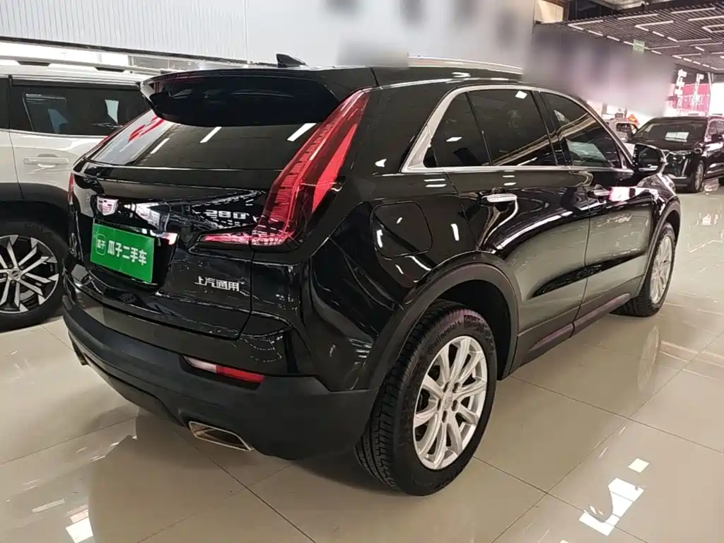 Cadillac XT4 — фото 7