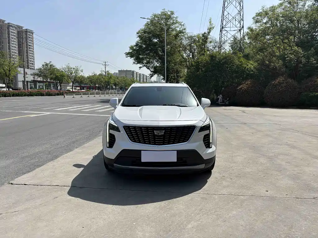 Cadillac XT4 — фото 2