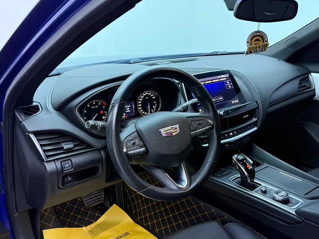 Cadillac CT5 — фото 5