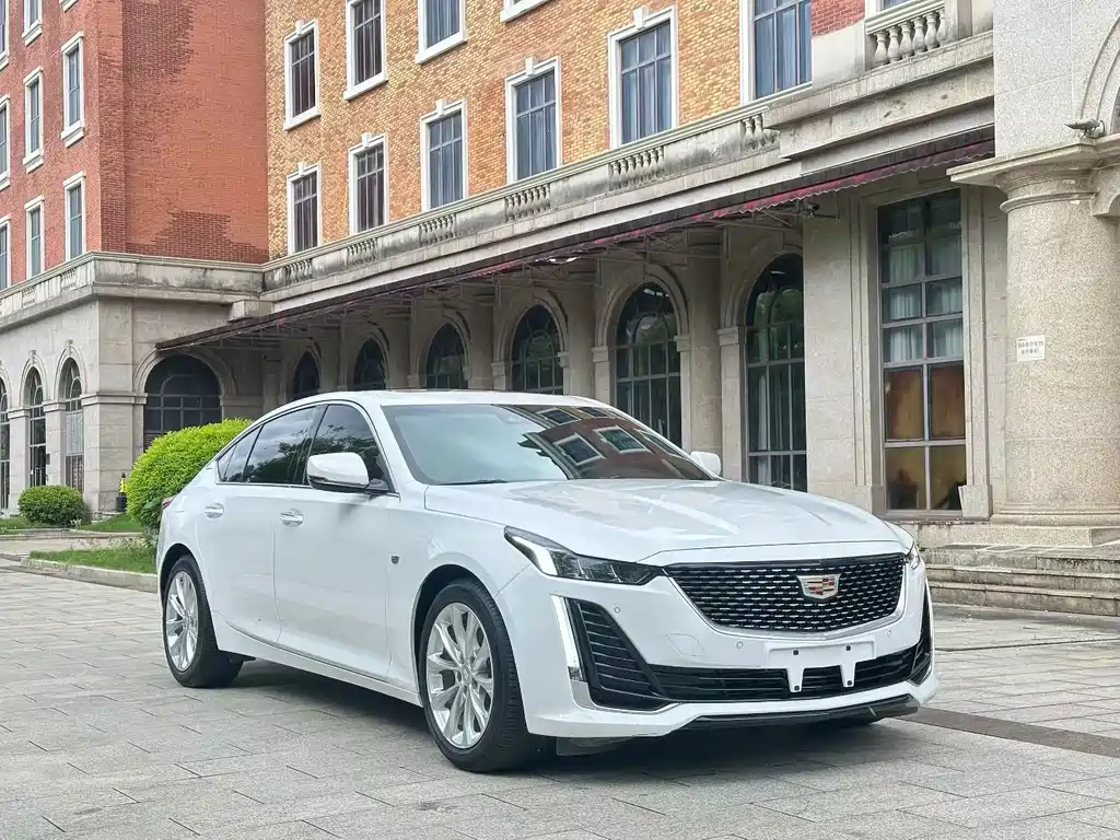 Cadillac CT5 — фото 3
