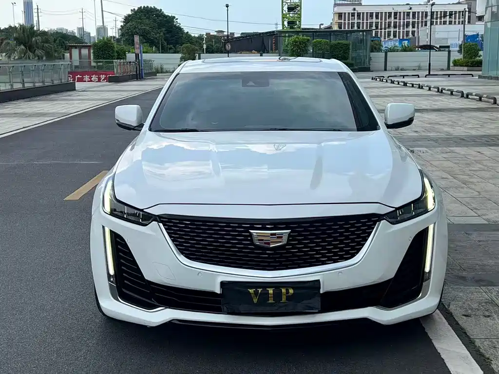 Cadillac CT5 — фото 2