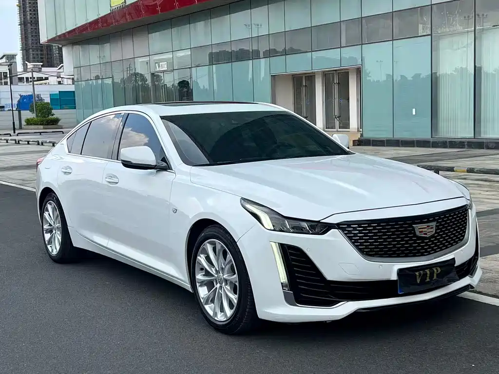 Cadillac CT5 — фото 8