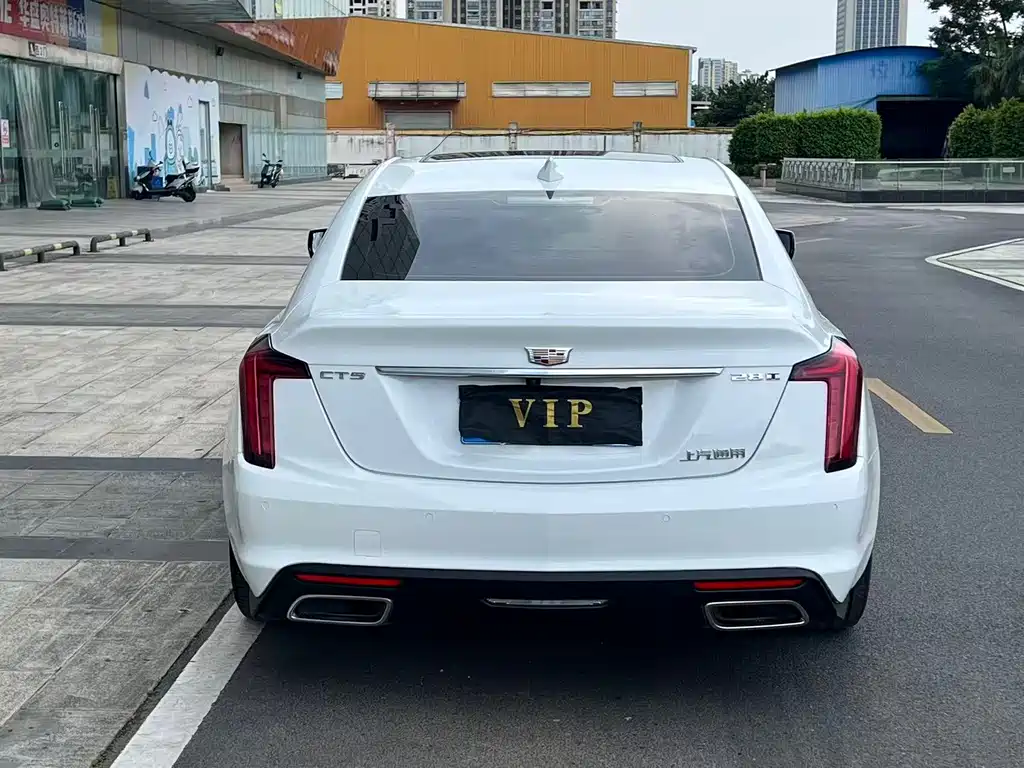 Cadillac CT5 — фото 9