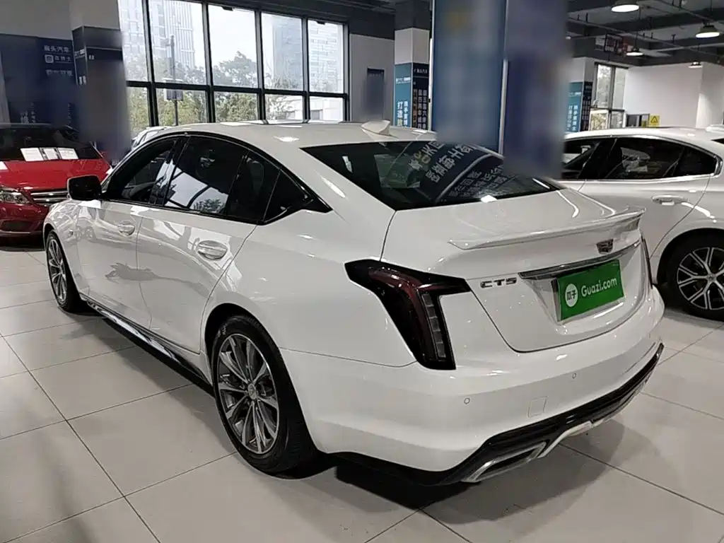 Cadillac CT5 — фото 5