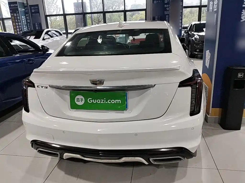 Cadillac CT5 — фото 6