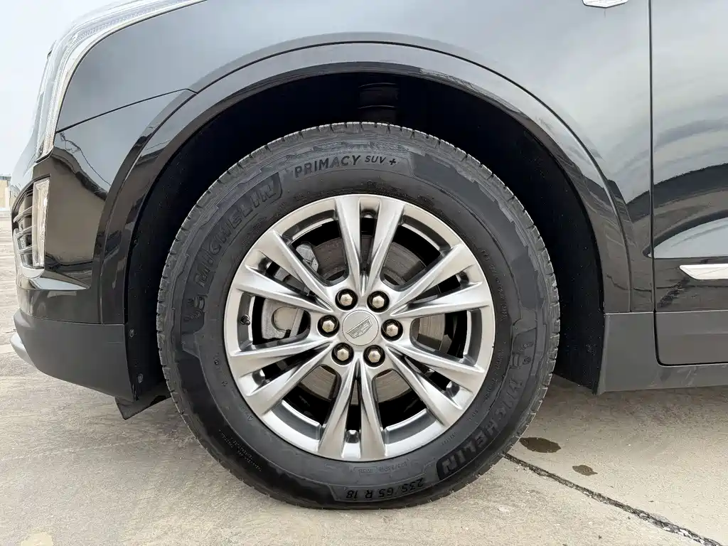 Cadillac XT5 — фото 9