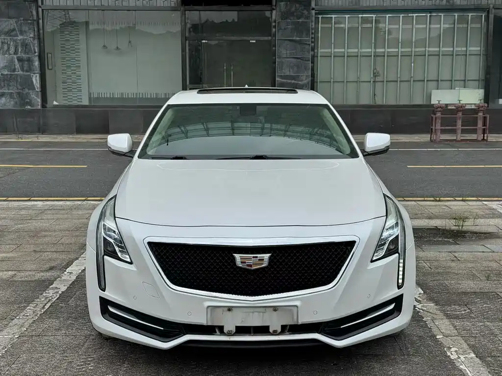 Cadillac CT6 — фото 2