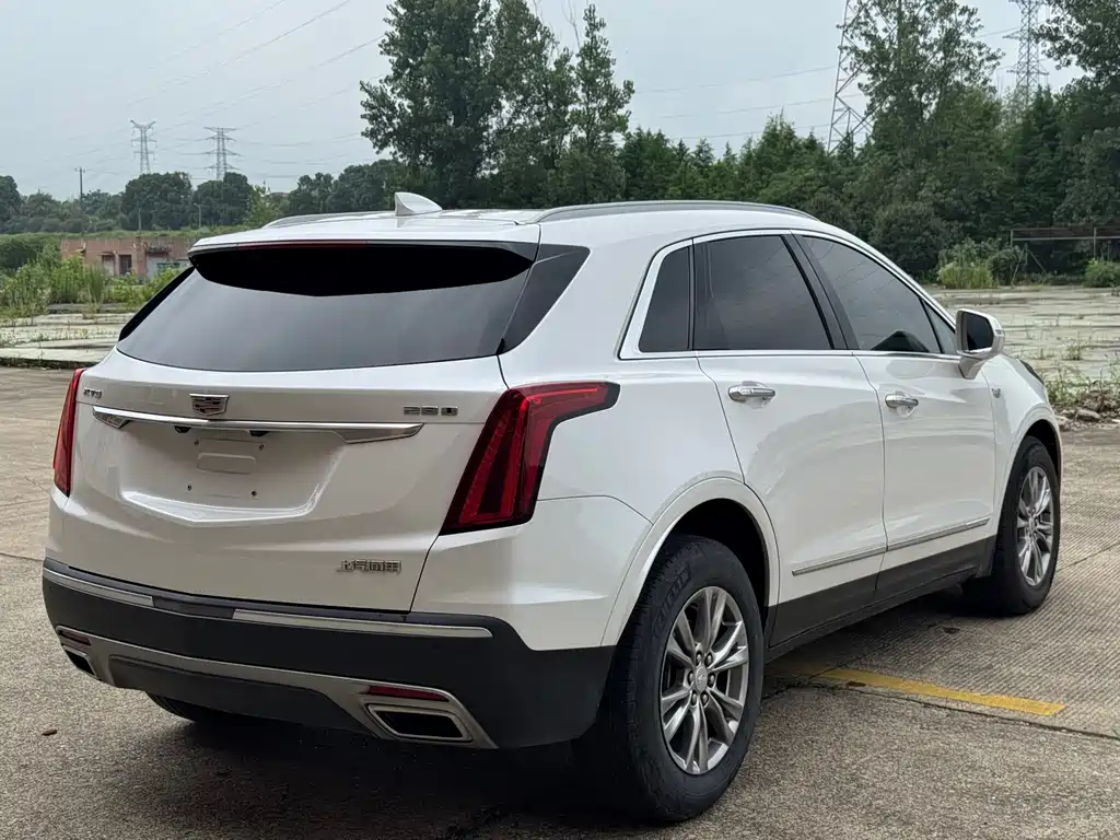 Cadillac XT5 — фото 9