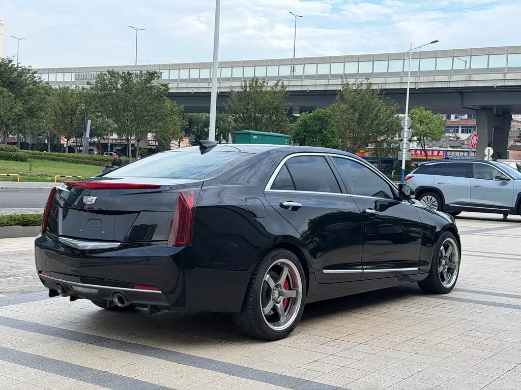 Cadillac ATS-L — фото 10