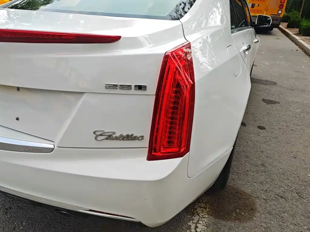 Cadillac ATS-L — фото 8