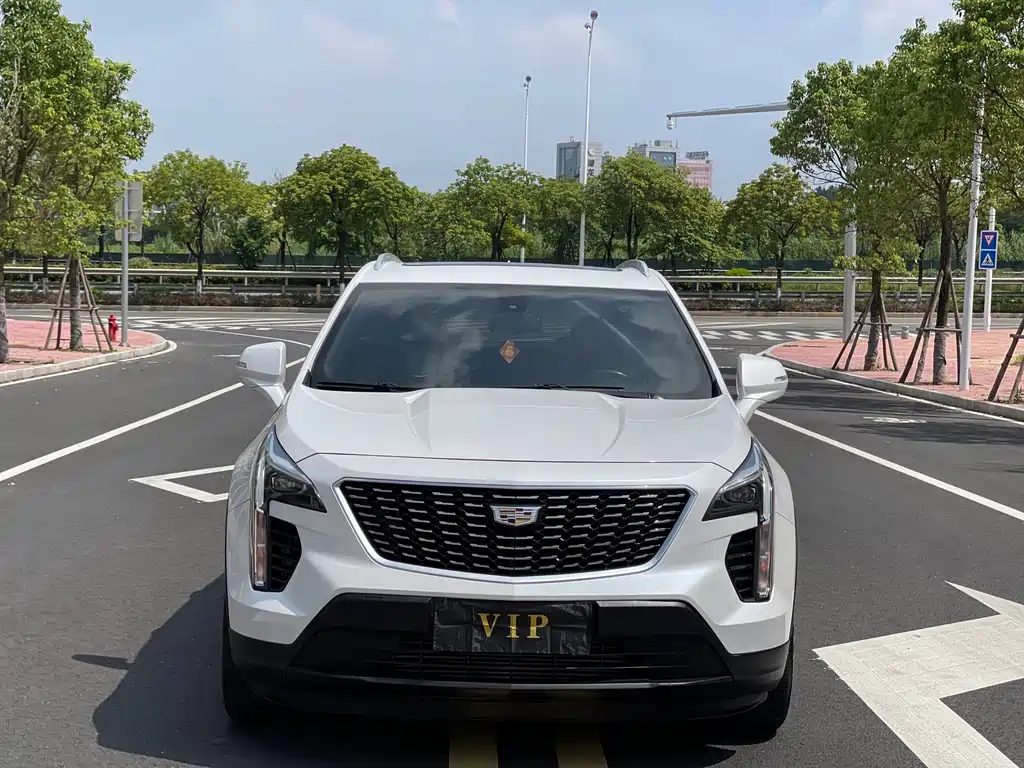 Cadillac XT4 — фото 2