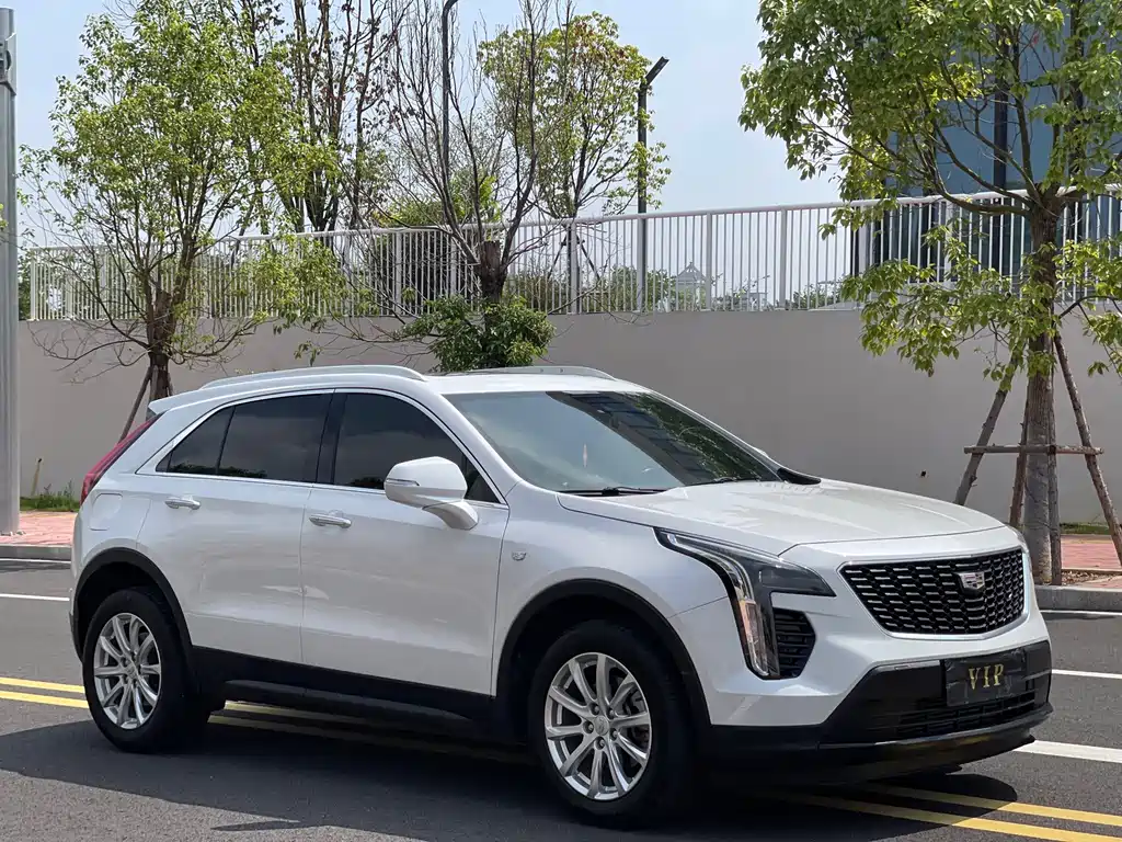 Cadillac XT4 — фото 3
