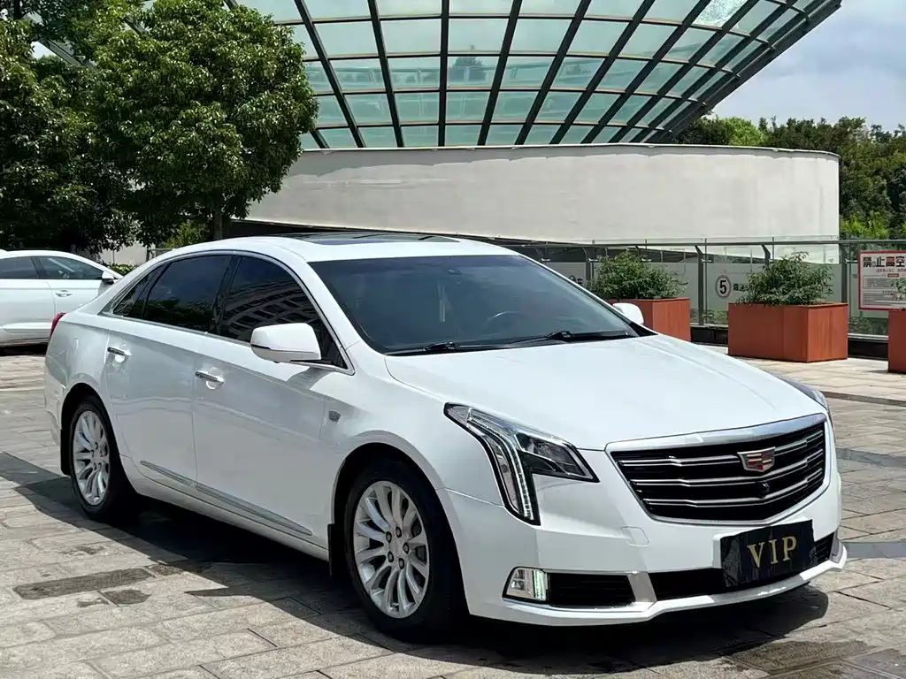 Cadillac XTS — фото 3