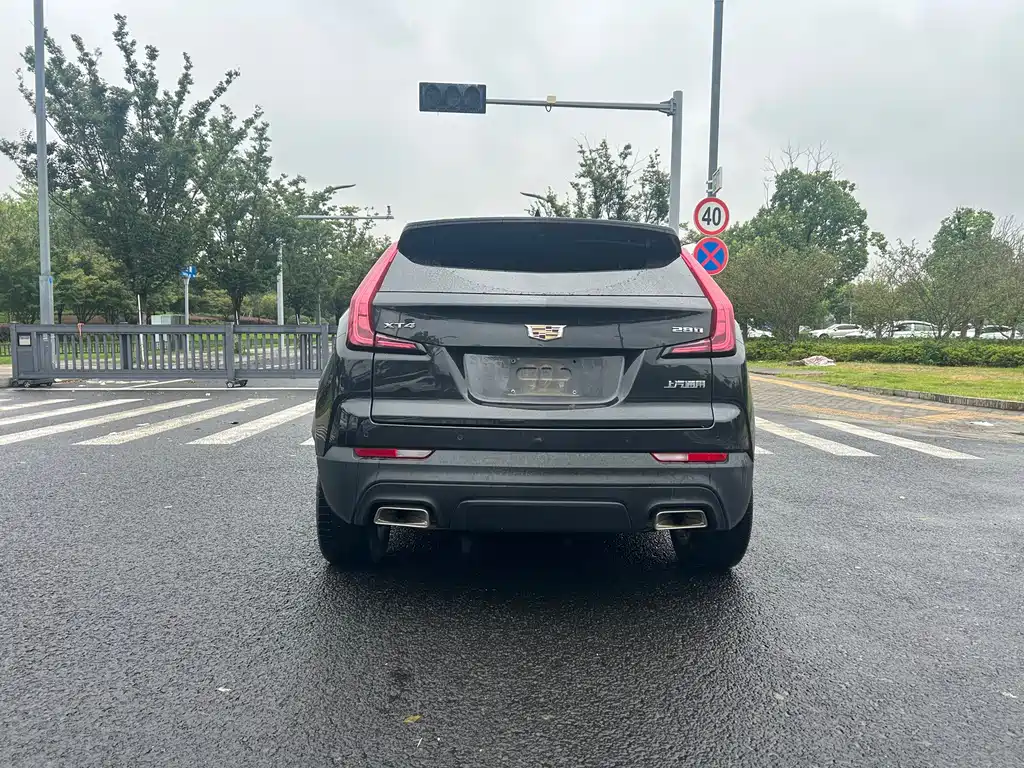 Cadillac XT4 — фото 5
