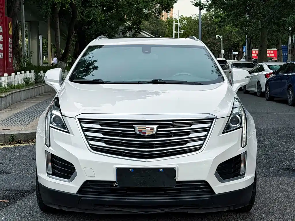 Cadillac XT5 — фото 2
