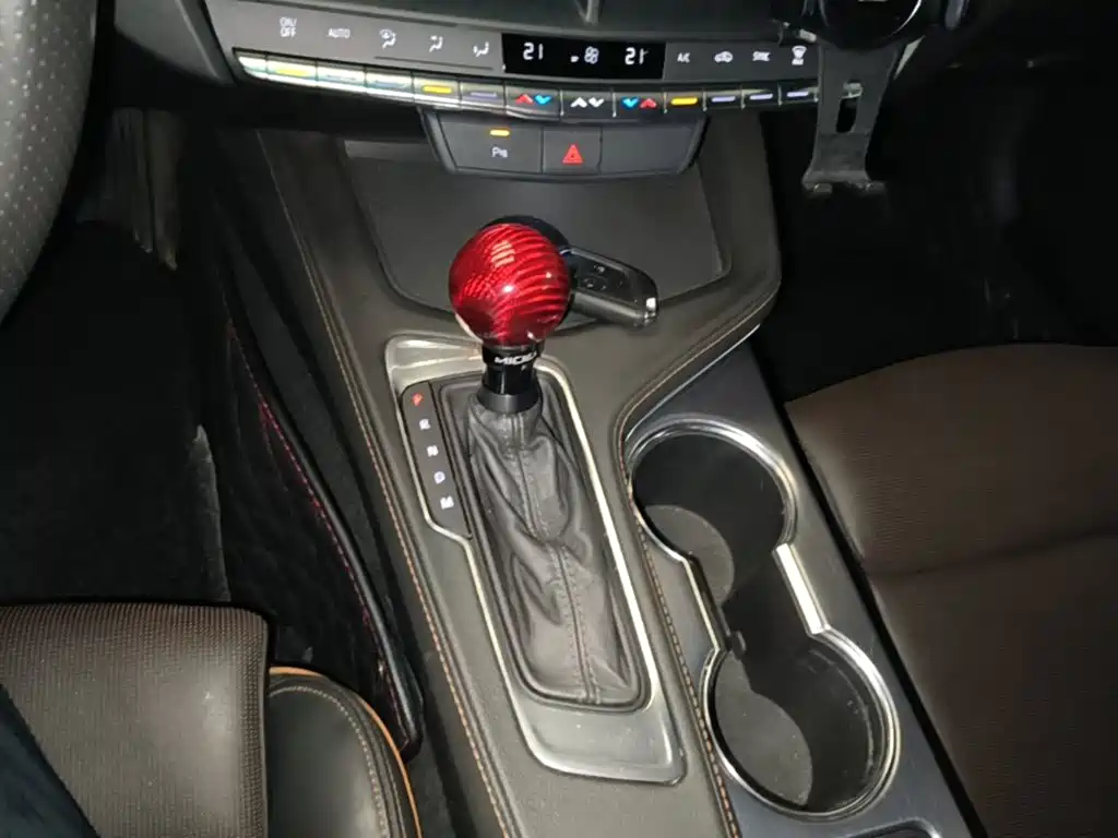 Cadillac CT4 — фото 14