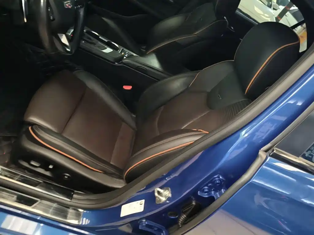 Cadillac CT4 — фото 15