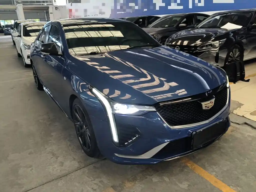 Cadillac CT4 — фото 4