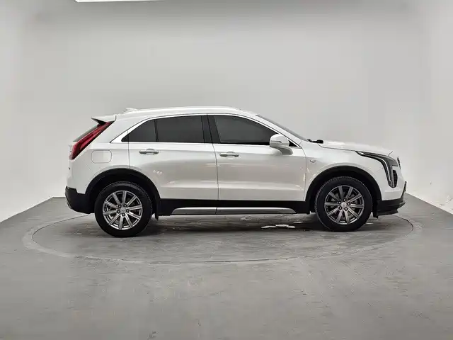 Cadillac XT4 — фото 4