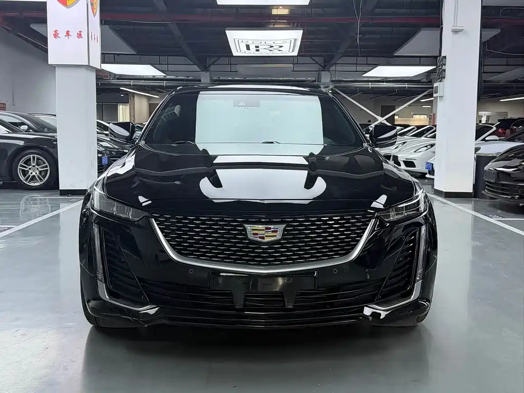 Cadillac CT5 — фото 2
