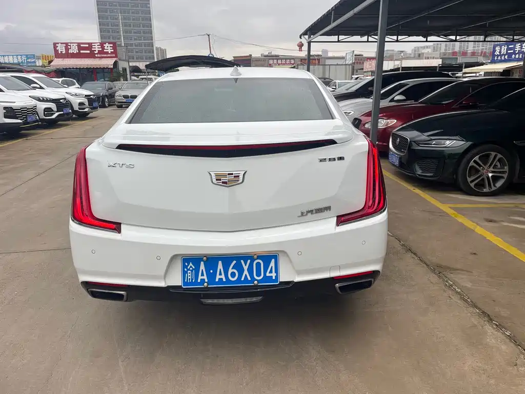 Cadillac XTS — фото 4