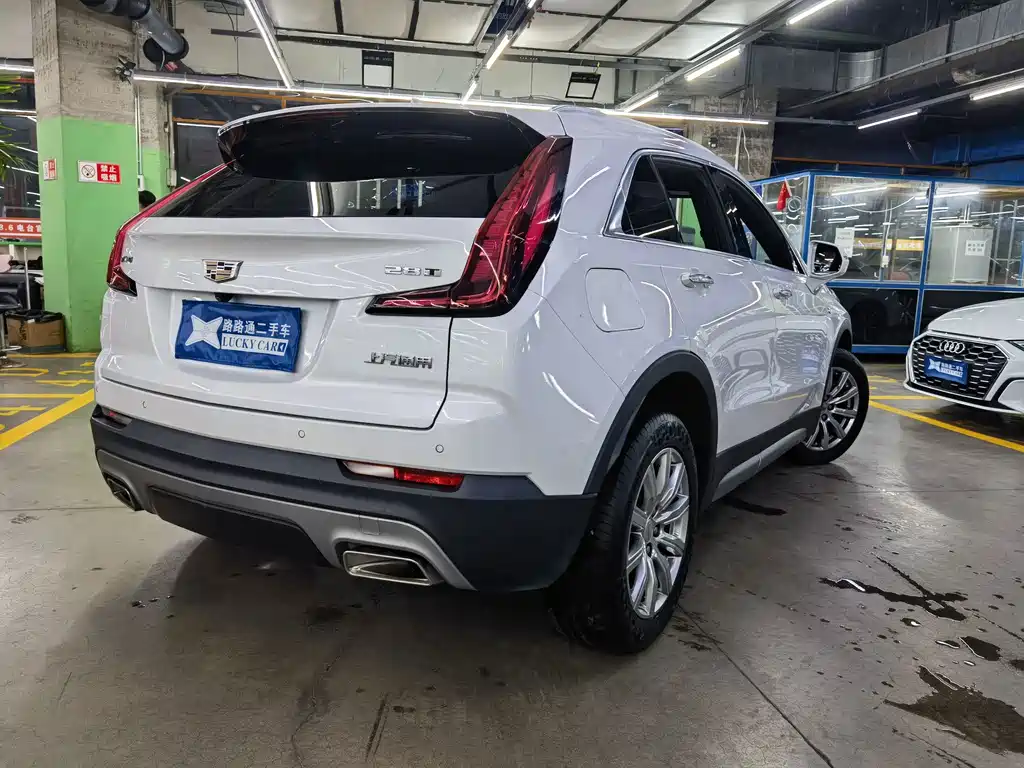 Cadillac XT4 — фото 6