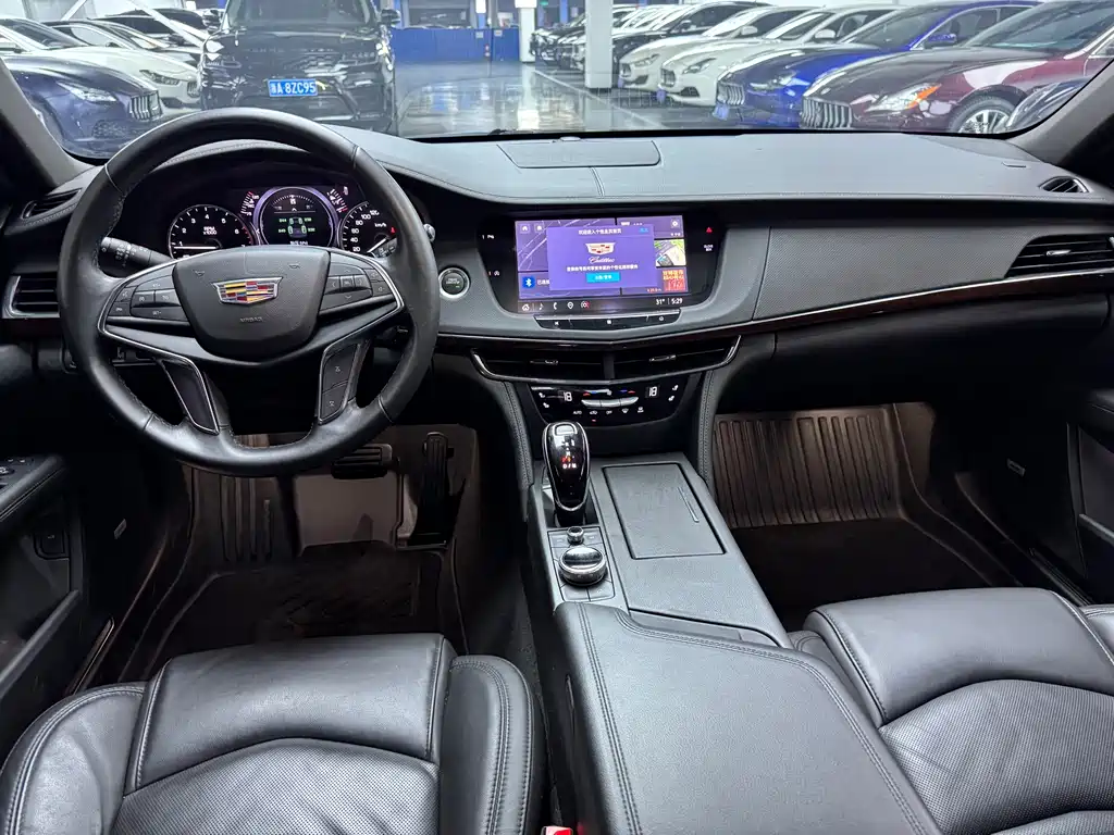 Cadillac CT6 — фото 13