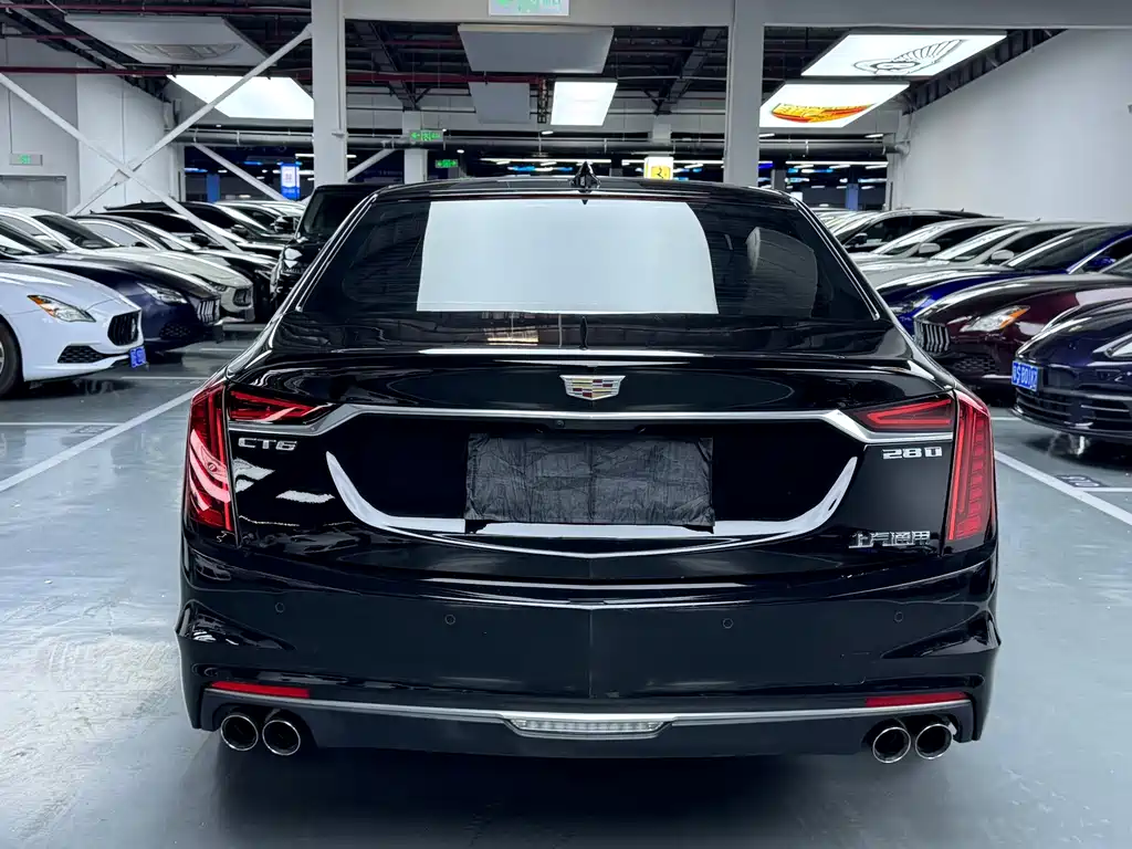 Cadillac CT6 — фото 23