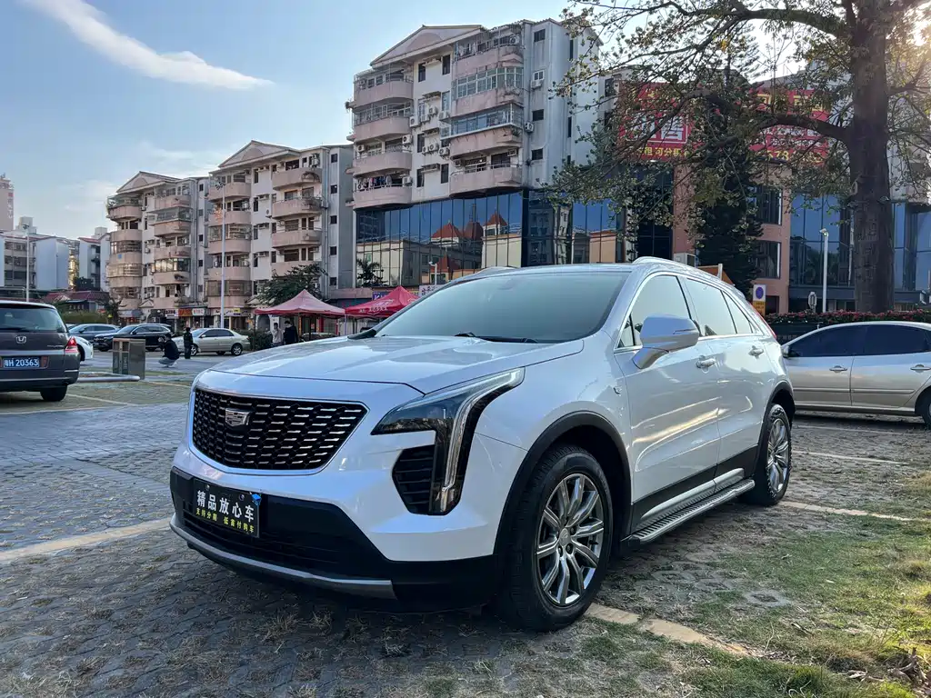 Cadillac XT4 — фото 3