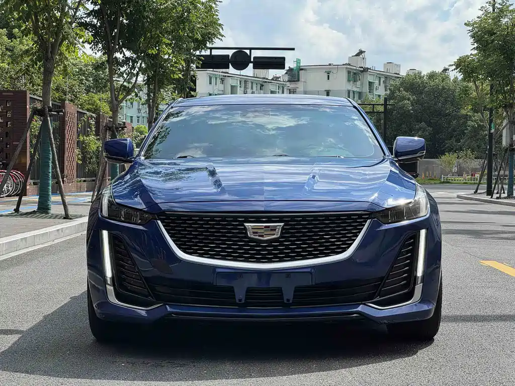 Cadillac CT5 — фото 2