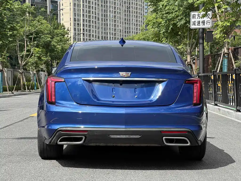 Cadillac CT5 — фото 16