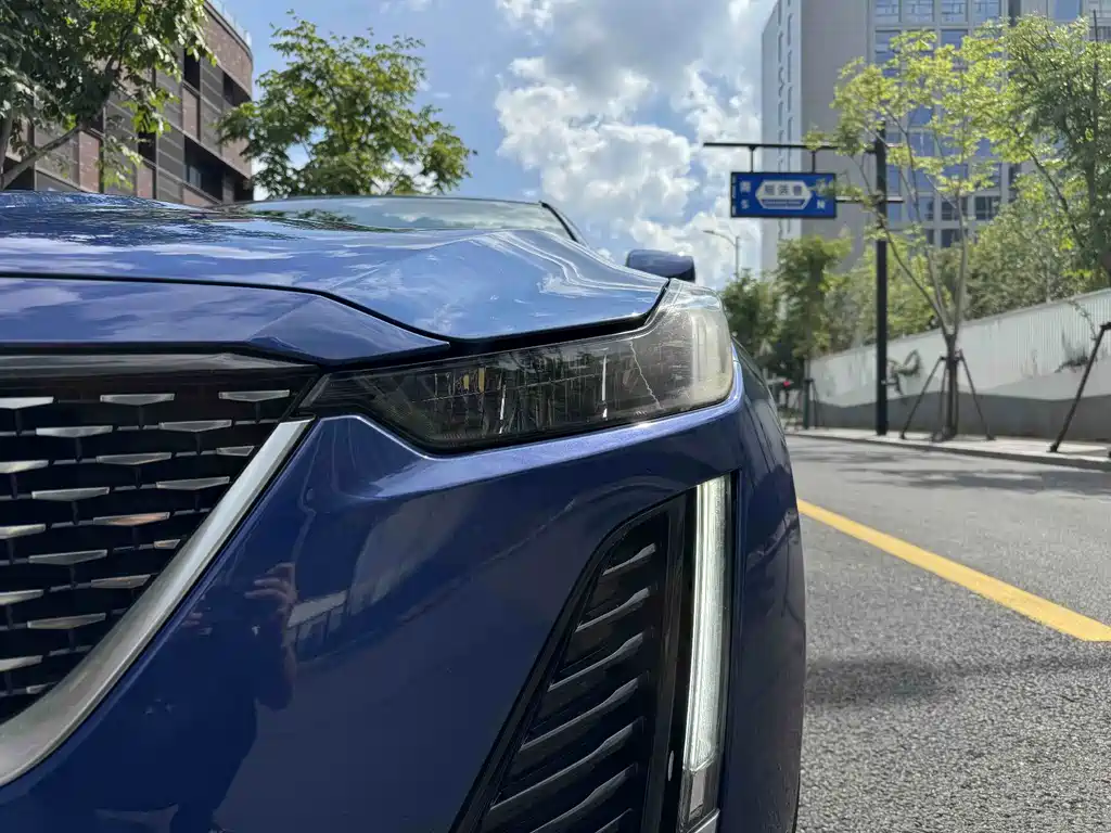 Cadillac CT5 — фото 5