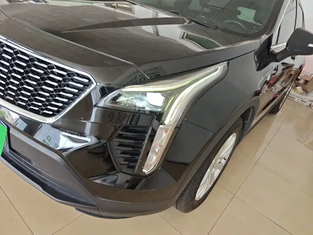 Cadillac XT4 — фото 24
