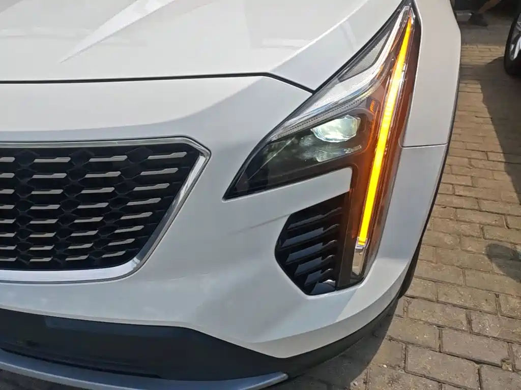 Cadillac XT4 — фото 18